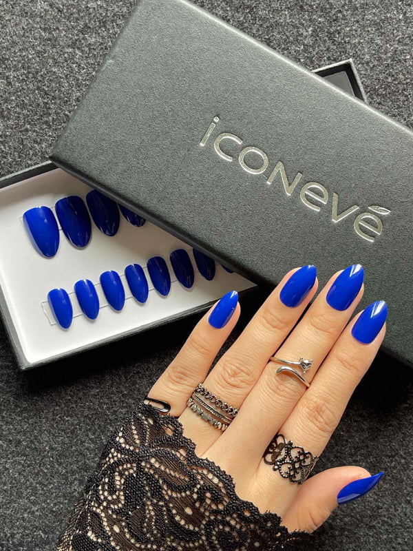 Navy Blue - Glossy Amande
