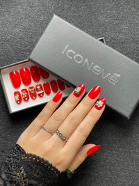 Red Christmas - Glossy Amande